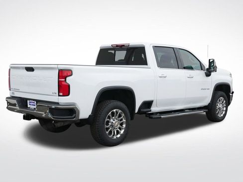 New 2026 Chevrolet Silverado 2500 LTZ w/ LTZ Premium Package AWD/4WD image 4