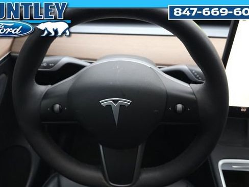 Used 2023 Tesla Model Y Performance image 8