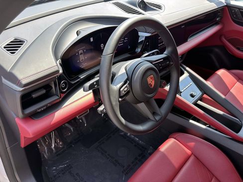 Certified 2025 Porsche Macan 4S Electric image 25