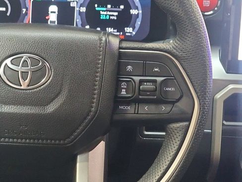 Used 2025 Toyota Tacoma TRD Sport AWD/4WD image 18