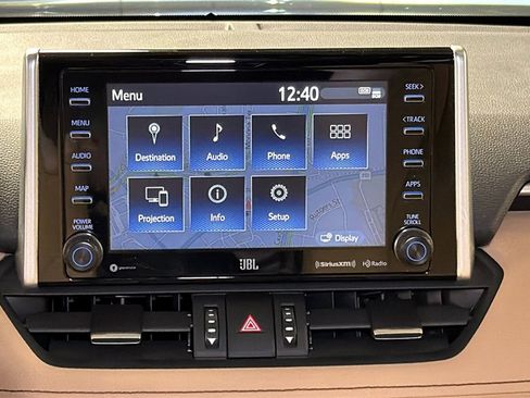 Used 2019 Toyota RAV4 Limited image 19