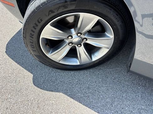 Used 2017 Dodge Challenger SXT RWD image 36