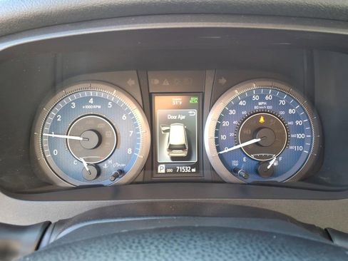 Used 2019 Toyota Sienna XLE Premium image 17