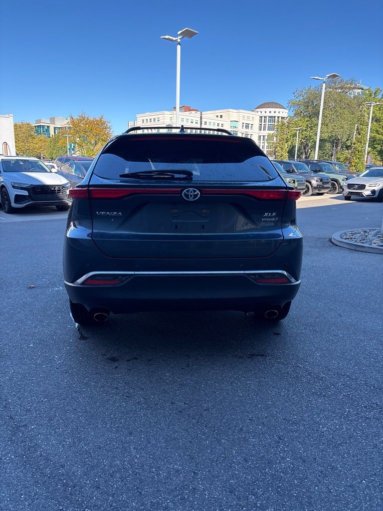 Used 2021 Toyota Venza XLE w/ Softex Package AWD/4WD image 5