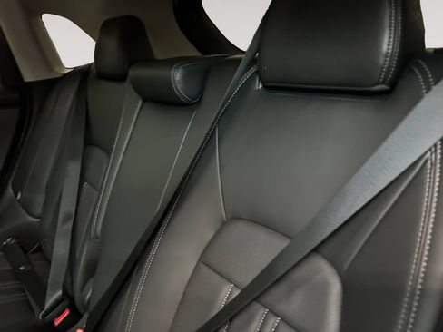 Certified 2024 Honda HR-V EX-L image 12