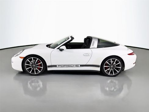 Used 2014 Porsche 911 Targa 4S image 7