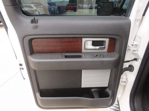 Used 2013 Ford F150 King Ranch w/ King Ranch Luxury Pkg AWD/4WD image 19