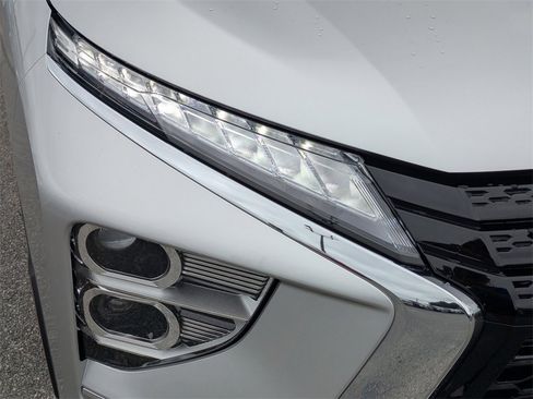 New 2025 Mitsubishi Eclipse Cross SEL image 9