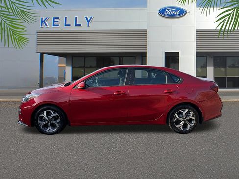 Used 2021 Kia Forte LXS FWD image 2