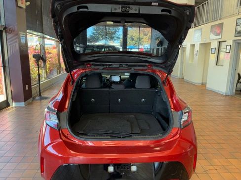 Used 2020 Toyota Corolla SE image 8