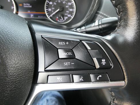 Used 2021 Nissan Sentra SV FWD image 13