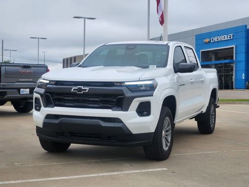 New 2026 Chevrolet Colorado LT w/ LT Convenience Package image 2