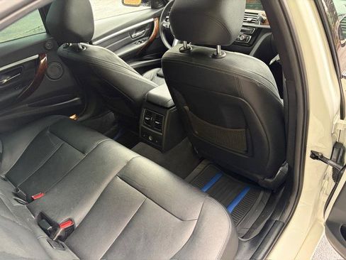 Used 2017 BMW 340i Sedan RWD image 40
