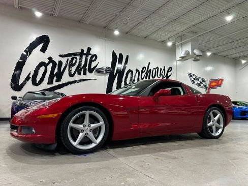Used 2012 Chevrolet Corvette Coupe RWD image 1