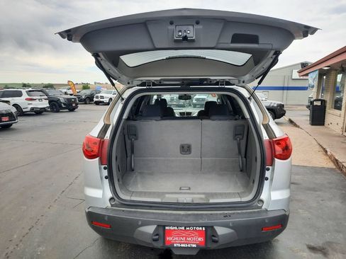 Used 2010 Chevrolet Traverse LT w/ Personal Connectivity Package AWD/4WD image 22