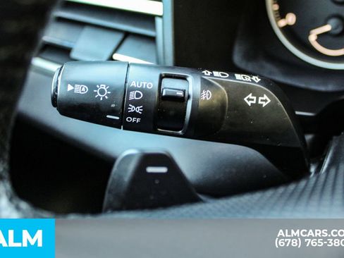 Used 2024 Mitsubishi Outlander SE image 30