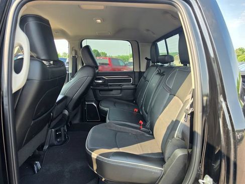 Used 2024 RAM 2500 Laramie AWD/4WD image 12