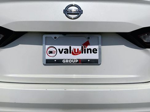 Used 2019 Nissan Altima 2.5 SL FWD image 10