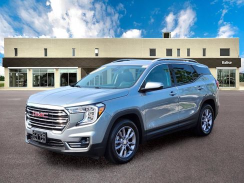 Used 2023 GMC Terrain SLT w/ LPO, Floor Liner Package AWD/4WD image 7