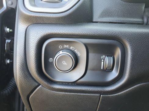 Used 2022 RAM 3500 Tradesman image 30