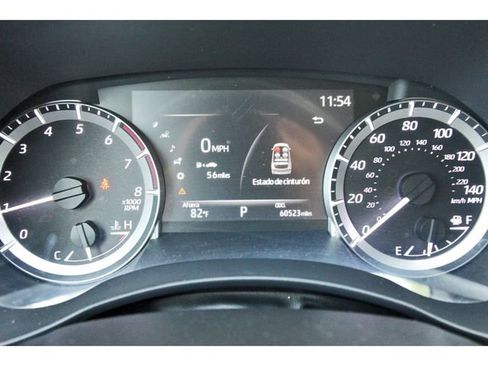 Used 2023 Toyota Highlander XLE image 16