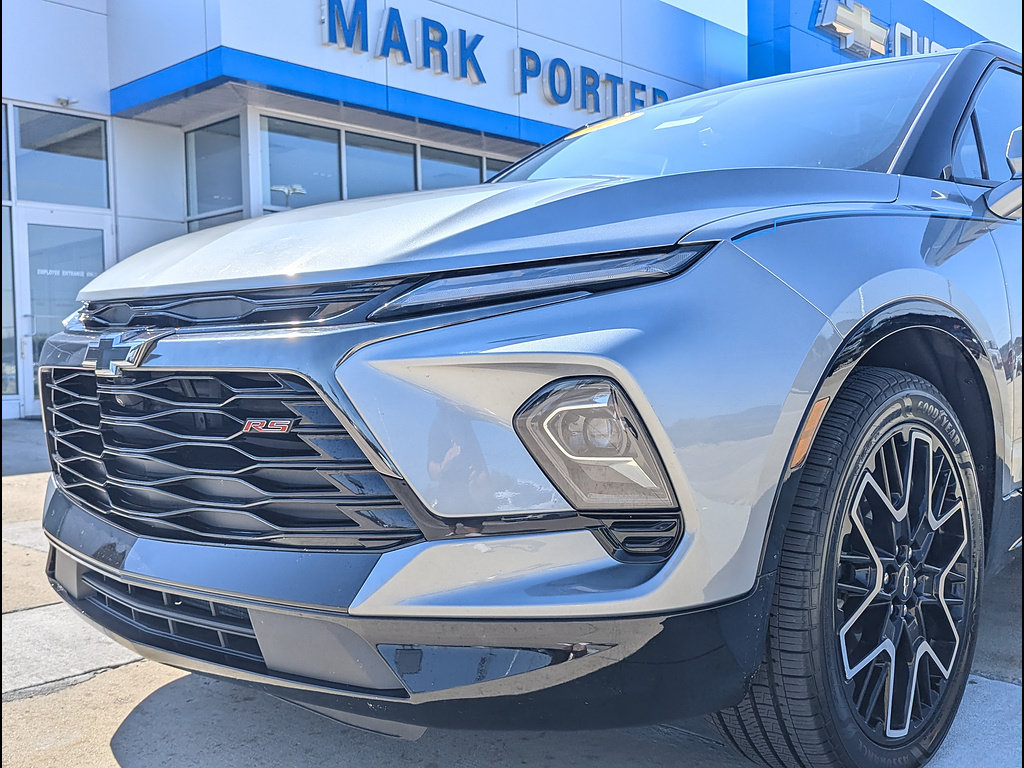 Used 2023 Chevrolet Blazer RS w/ Driver Confidence II Package AWD/4WD image 10