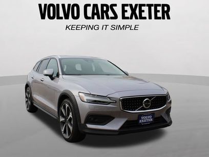 New 2026 Volvo V60 B5 Cross Country Plus w/ Climate Package
