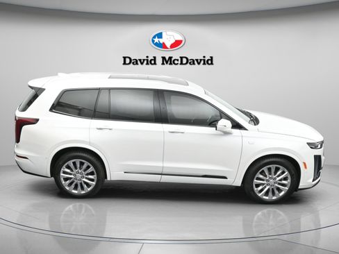 Used 2023 Cadillac XT6 Premium Luxury w/ Technology Package FWD image 49