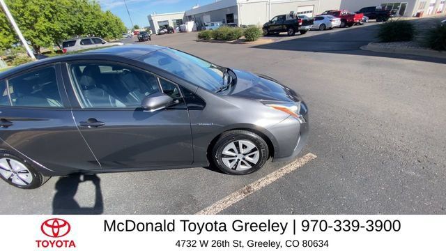 Used 2017 Toyota Prius Four FWD image 2