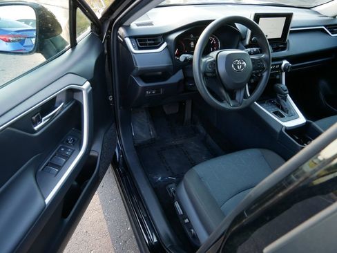 Certified 2025 Toyota RAV4 XLE AWD/4WD image 10