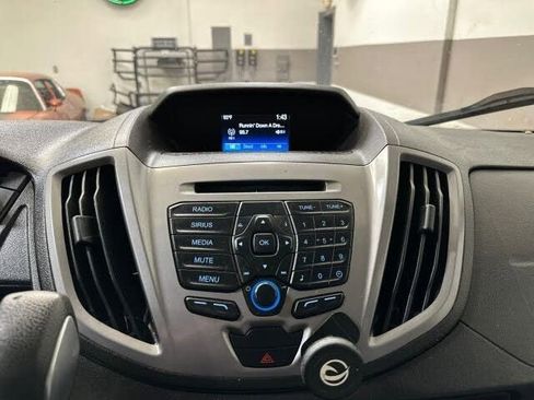 Used 2017 Ford Transit 350 XLT RWD image 24