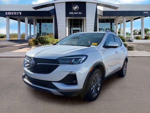 Used 2022 Buick Encore GX Essence w/ Experience Buick Package AWD/4WD image 4