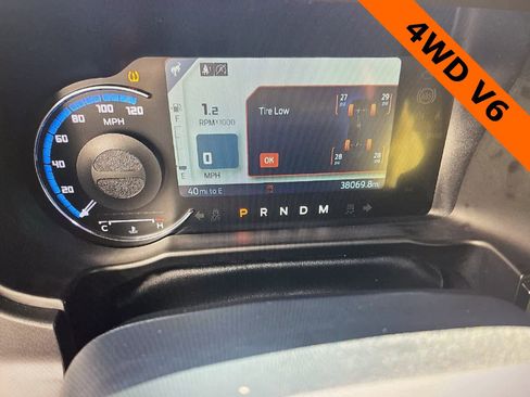 Used 2022 Ford Bronco Wildtrak image 13