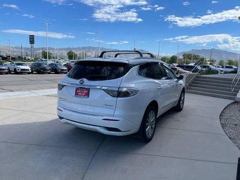 Used 2023 Buick Enclave Avenir w/ Avenir Technology Package AWD/4WD image 5