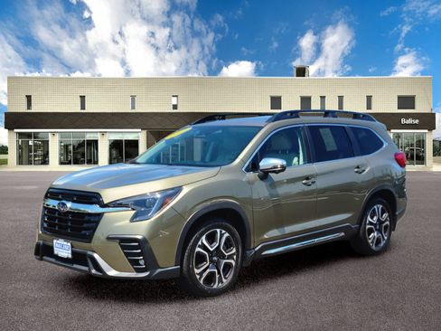 Used 2023 Subaru Ascent Limited w/ Technology Package AWD/4WD image 7