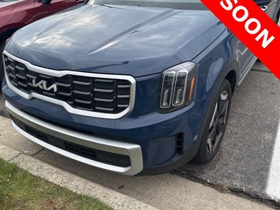 Used 2024 Kia Telluride S