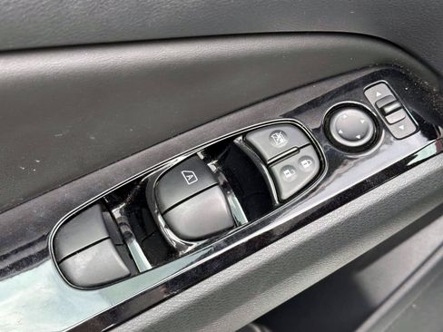 Certified 2023 Nissan Altima 2.5 SV AWD/4WD image 16