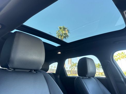 Used 2026 Land Rover Range Rover Velar S image 18