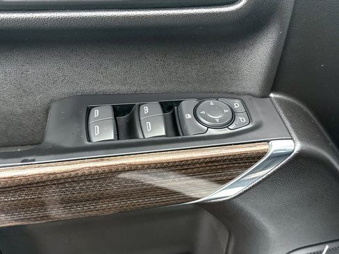 Used 2022 Chevrolet Silverado 1500 RST AWD/4WD image 16