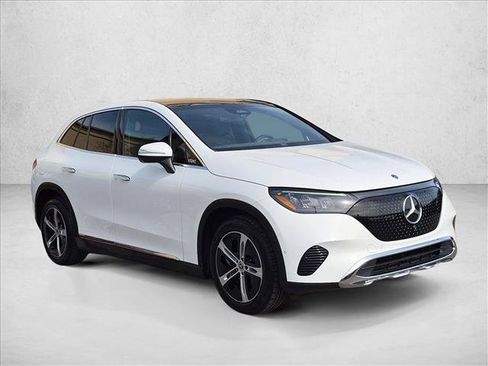 Certified 2023 Mercedes-Benz EQE 350+ 4MATIC SUV image 3
