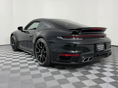 Used 2022 Porsche 911 Turbo image 3
