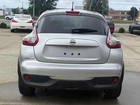 Used 2016 Nissan Juke S FWD image 6