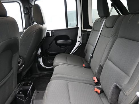 Certified 2019 Jeep Wrangler Unlimited Sport image 13