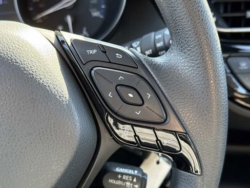 Used 2021 Toyota C-HR LE image 23