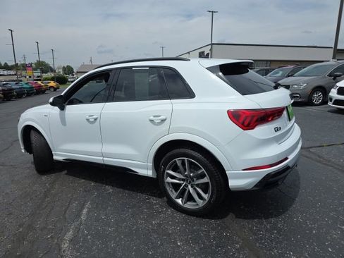 Used 2022 Audi Q3 2.0T Premium w/ Black Optic Sport Package AWD/4WD image 4