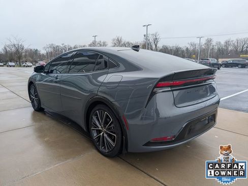 Used 2024 Toyota Prius Limited image 4