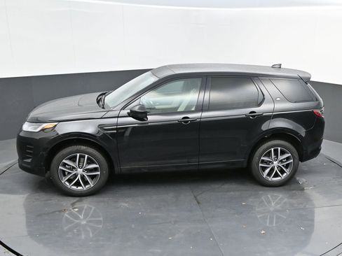 Used 2025 Land Rover Discovery Sport Dynamic SE image 37