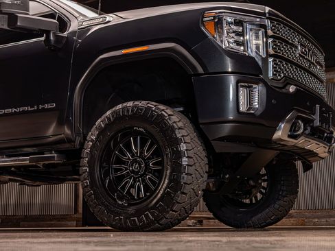 Used 2023 GMC Sierra 2500 Denali image 16