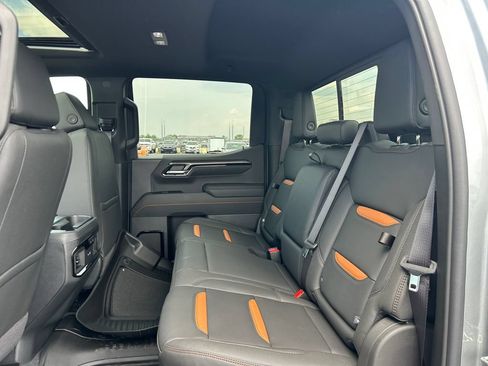 New 2026 GMC Sierra 1500 AT4 w/ AT4 Premium Package AWD/4WD image 35