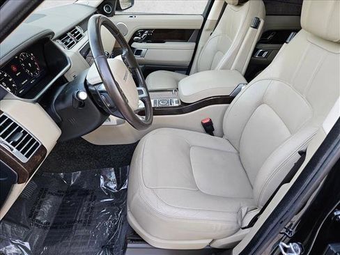 Used 2018 Land Rover Range Rover Supercharged image 17